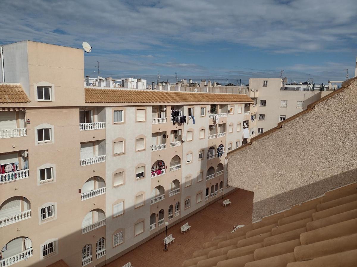 Sunny Appartment With Pool Torrevieja Center Exterior photo